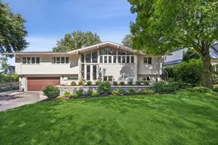 447 N Quincy St, Hinsdale, IL 60521 - Photo 1