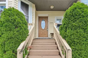 2134 Grove Ave, North Chicago, IL 60064 - Photo 4