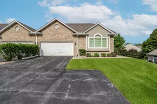 18106 Waterside Cir, Orland Park, IL 60467 - Photo 2