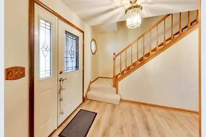 745 Newberry Drive, Batavia, IL 60510 - Photo 4