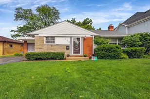 410 E Huntington Ln, Elmhurst, IL 60126 - Photo 1