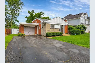 410 E Huntington Lane, Elmhurst, IL 60126 - Photo 2