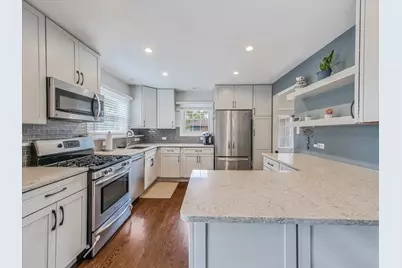 410 E Huntington Lane, Elmhurst, IL 60126 - Photo 10