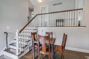 410 E Huntington Ln, Elmhurst, IL 60126 - Photo 6