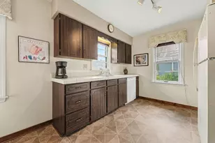 18338 Ridgewood Ave, Lansing, IL 60438 - Photo 8