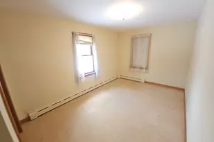 279 N State St, Hampshire, IL 60140 - Photo 18
