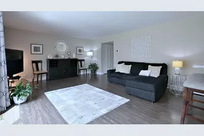 1475 Garnet Circle #1454, Hoffman Estates, IL 60192 - Photo 2
