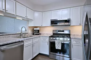 1475 Garnet Cir, Hoffman Estates, IL 60192 - Photo 14