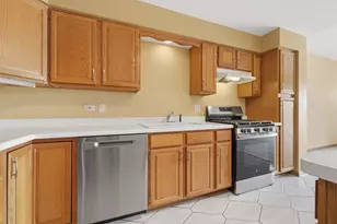 7420 W Lawrence Ave, Harwood Heights, IL 60706 - Photo 8