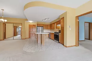 7420 W Lawrence Ave, Harwood Heights, IL 60706 - Photo 6