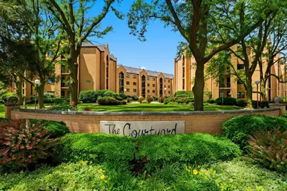 7420 W Lawrence Avenue #409, Harwood Heights, IL 60706 - Photo 1