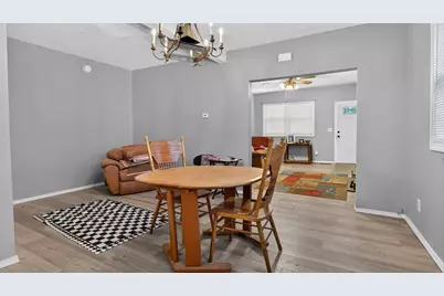 903 Low Street, Bloomington, IL 61701 - Photo 8