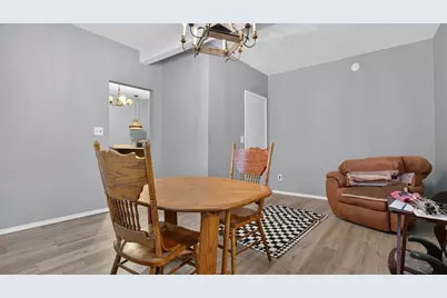 903 Low Street, Bloomington, IL 61701 - Photo 12