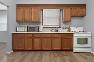903 Low St, Bloomington, IL 61701 - Photo 10