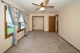 3516 Kings Lair Dr, Spring Grove, IL 60081 - Photo 12