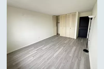 9720 S Pulaski Road #308, Oak Lawn, IL 60453 - Photo 6