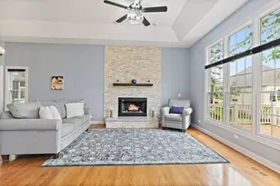3950 Coyote Lakes Cir, Lake in the Hills, IL 60156 - Photo 6
