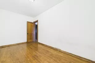 8607 S King Dr, Chicago, IL 60619 - Photo 12