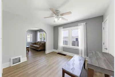 123 N Calhoun Street, Aurora, IL 60505 - Photo 8
