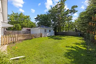 123 N Calhoun St, Aurora, IL 60505 - Photo 24