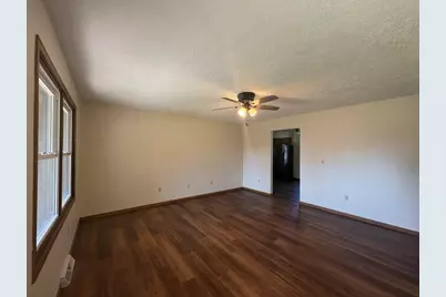 800 Cotton Street, Streator, IL 61364 - Photo 2