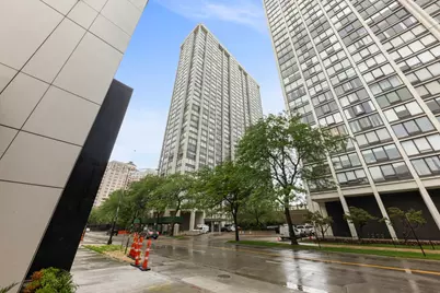 5455 N Sheridan Road #908, Chicago, IL 60640 - Photo 2