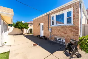 10318 S Avers Ave, Chicago, IL 60655 - Photo 26