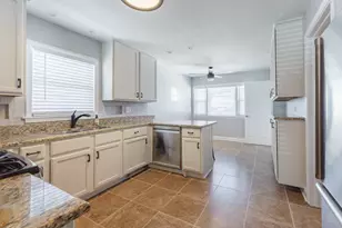 10318 S Avers Ave, Chicago, IL 60655 - Photo 8