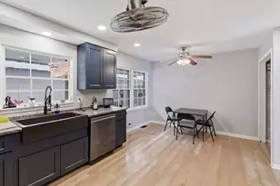 670 Versailles Circle, Elk Grove Village, IL 60007 - Photo 10