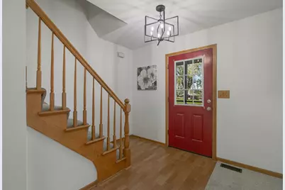 449 S Pershing Avenue, Mundelein, IL 60060 - Photo 4