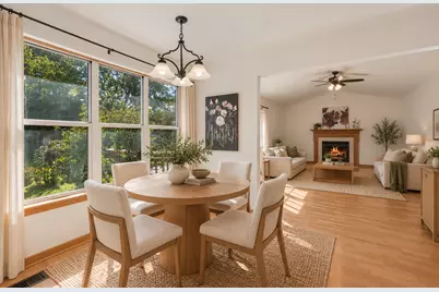 449 S Pershing Avenue, Mundelein, IL 60060 - Photo 10