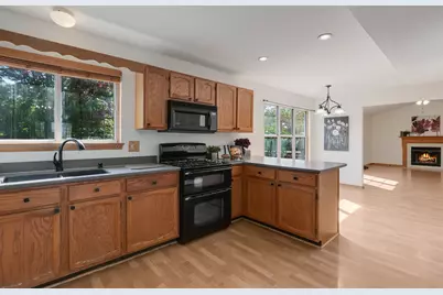 449 S Pershing Avenue, Mundelein, IL 60060 - Photo 14