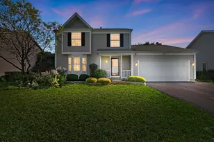 449 S Pershing Ave, Mundelein, IL 60060 - Photo 1