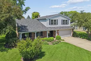 3934 Joanne Dr, Glenview, IL 60026 - Photo 2