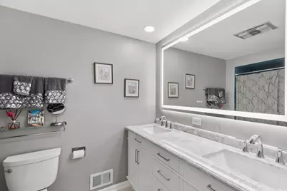3934 Joanne Drive, Glenview, IL 60026 - Photo 24