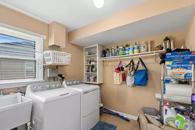 3934 Joanne Drive, Glenview, IL 60026 - Photo 16