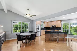 3934 Joanne Dr, Glenview, IL 60026 - Photo 8