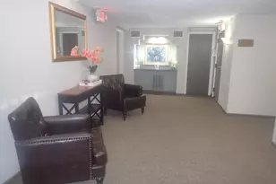 1127 S Old Wilke Rd, Arlington Heights, IL 60005 - Photo 24
