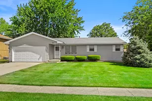 617 Hauert St, Peotone, IL 60468 - Photo 1