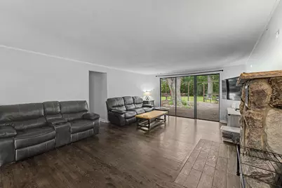 1511 N Dryden Avenue, Arlington Heights, IL 60004 - Photo 4
