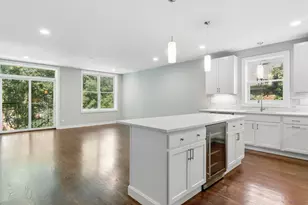 4845 N Keystone Ave, Chicago, IL 60630 - Photo 8
