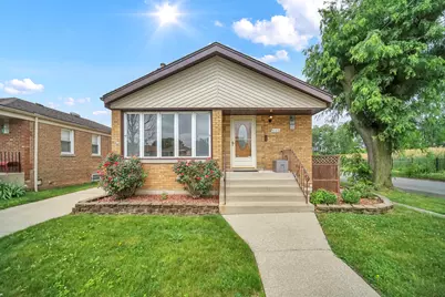 5100 S Rutherford Avenue, Chicago, IL 60638 - Photo 2