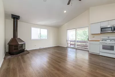 2100 Western Avenue, Waukegan, IL 60087 - Photo 4
