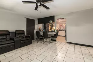 2100 Western Ave, Waukegan, IL 60087 - Photo 16