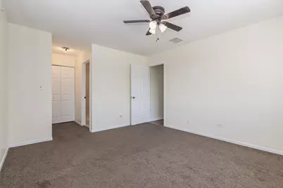 2100 Western Avenue, Waukegan, IL 60087 - Photo 8