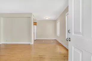 1407 Quaker Ln, Prospect Heights, IL 60070 - Photo 2