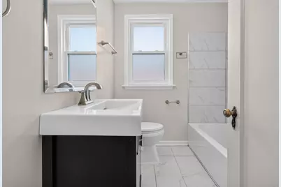 5107 W Berenice Avenue, Chicago, IL 60641 - Photo 32