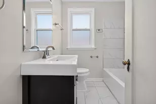 5107 W Berenice Ave, Chicago, IL 60641 - Photo 32