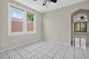 5107 W Berenice Ave, Chicago, IL 60641 - Photo 30