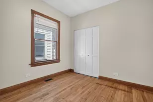 5107 W Berenice Ave, Chicago, IL 60641 - Photo 10
